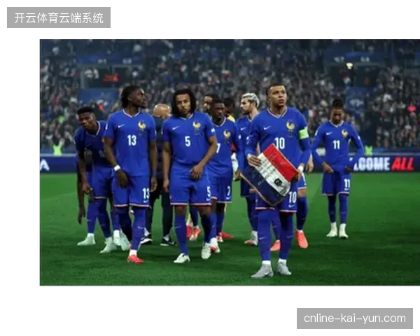 法国队锋线遭遇打击，年轻中锋埃基蒂克因伤无缘世界杯，考验德尚的锋线轮换